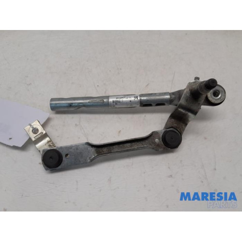 Peugeot - 5008 - Wiper mechanism