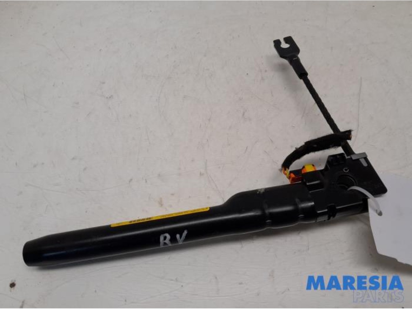 Peugeot - 5008 - Seatbelt tensioner, right