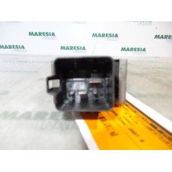 Renault - Kangoo - Glow plug relay