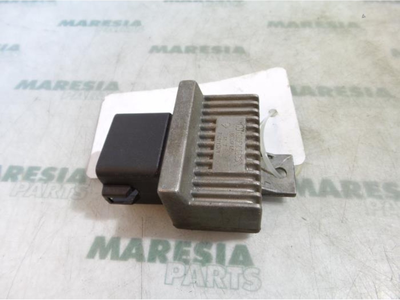 Renault - Kangoo - Glow plug relay