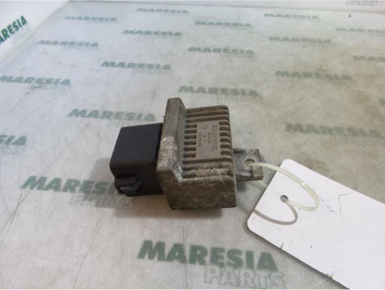 Renault - Kangoo - Glow plug relay