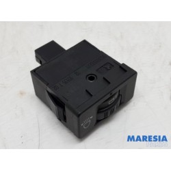 Peugeot - 5008 - AIH headlight switch