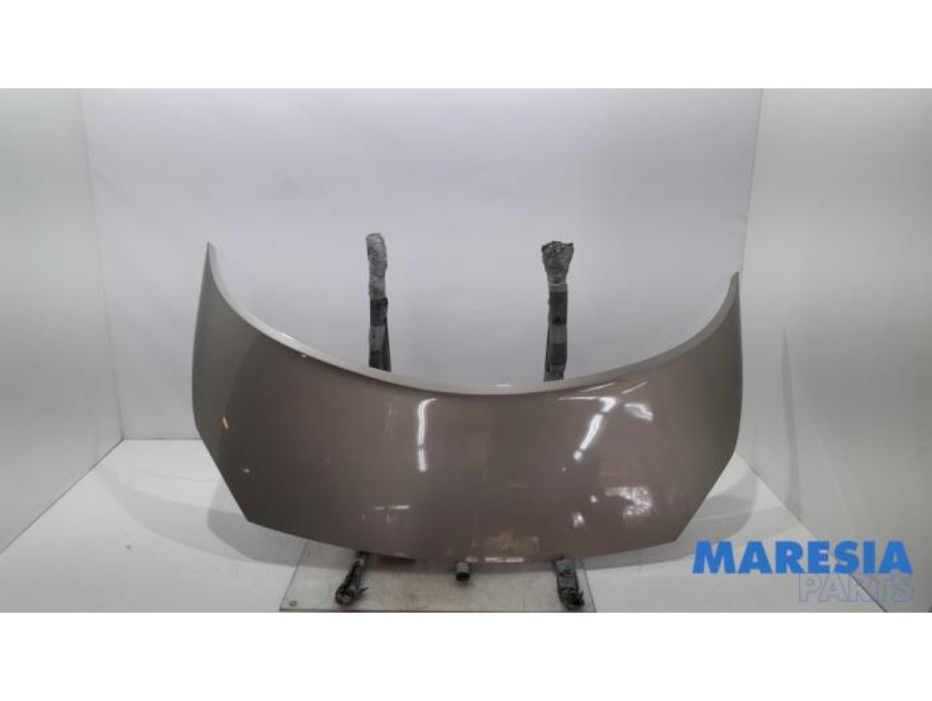 Renault - Grand Scenic - Capot