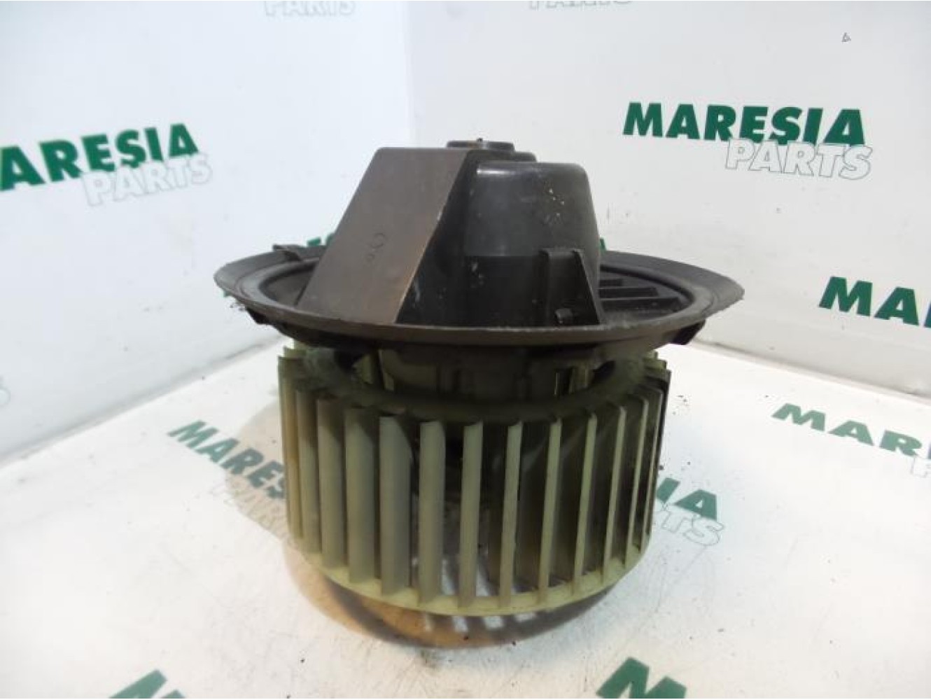 Lancia - Delta - Heating and ventilation fan motor