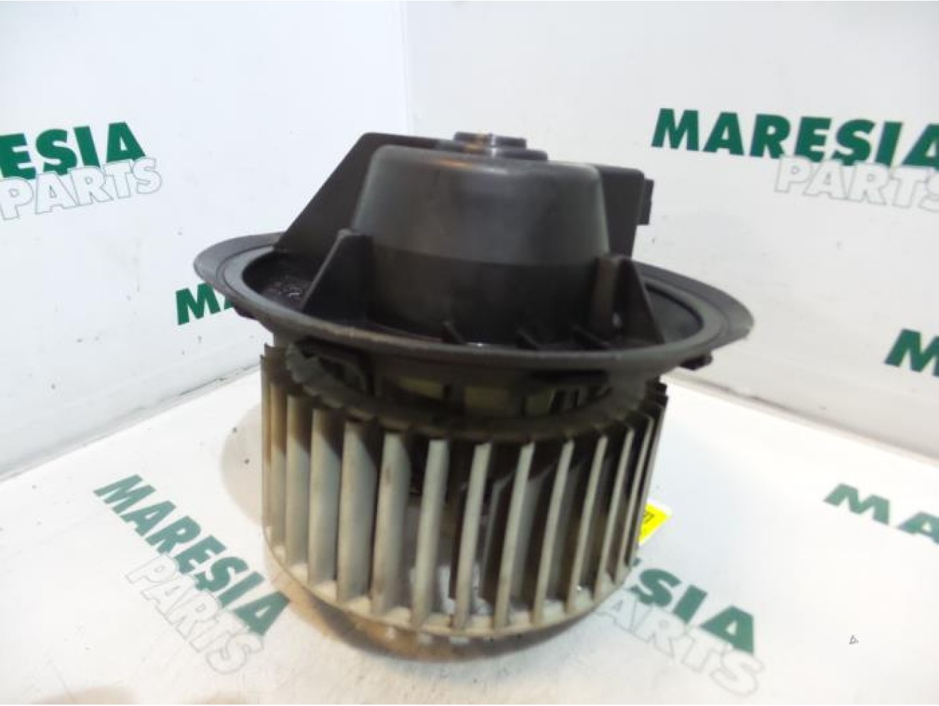 Lancia - Delta - Heating and ventilation fan motor