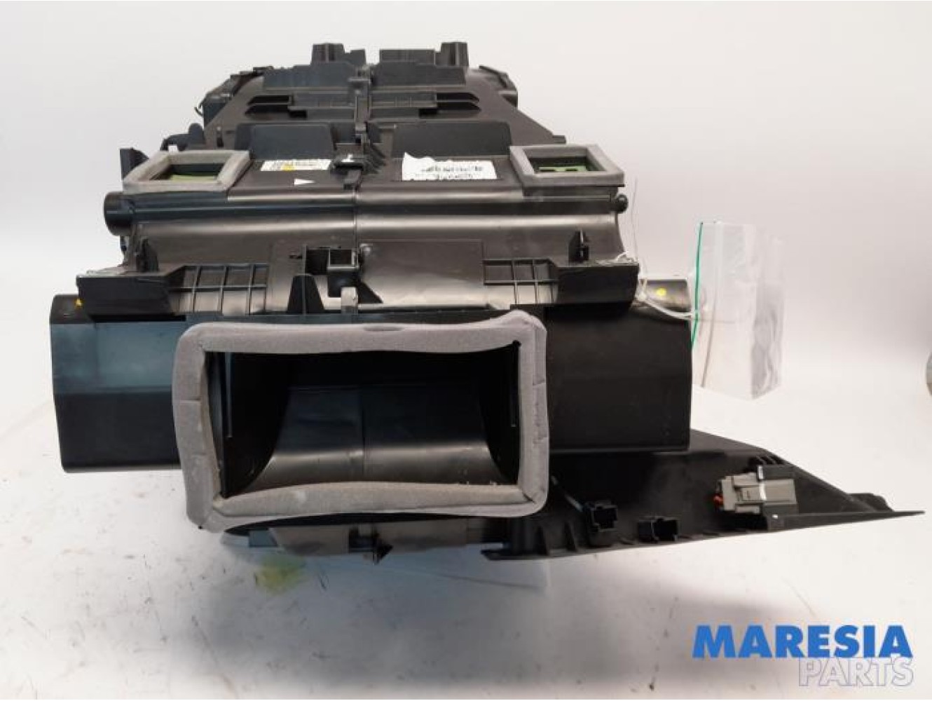 Renault - Clio - Heater housing