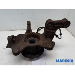 Renault - Megane - Knuckle, front left