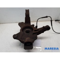 Renault - Megane - Knuckle, front right