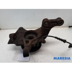 Renault - Megane - Knuckle, front right