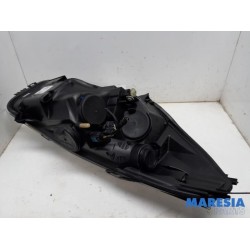 Renault - Clio - Headlight, left