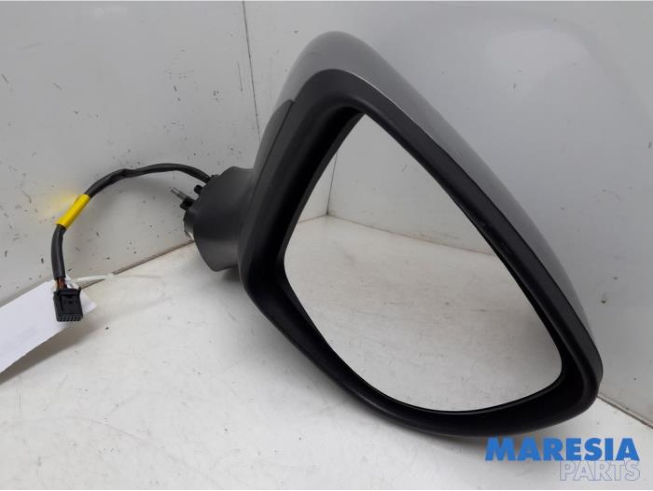 Renault - Clio - Wing mirror, right