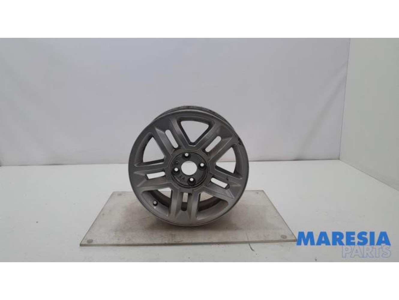 Renault - Grand Scenic - Wheel