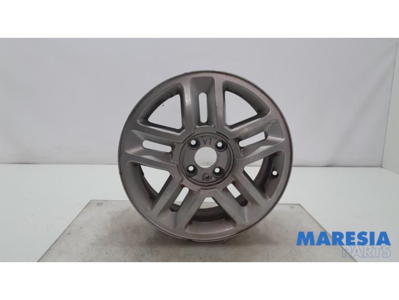 Renault - Grand Scenic - Wheel