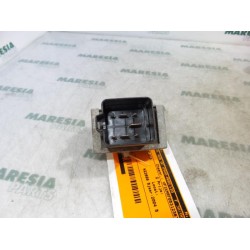 Renault - Megane - Glow plug relay
