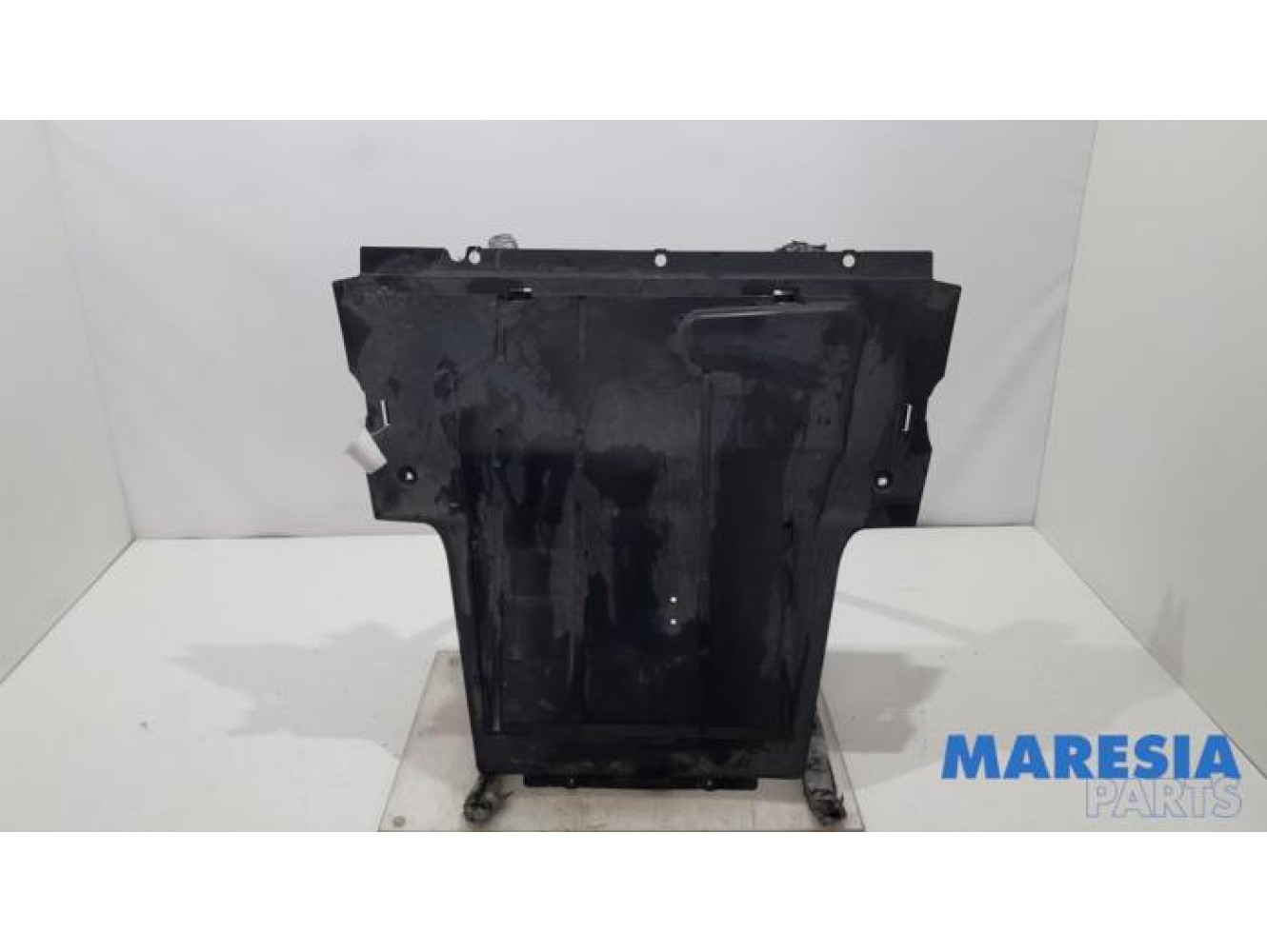 Renault - Grand Scenic - Plaque de protection moteur