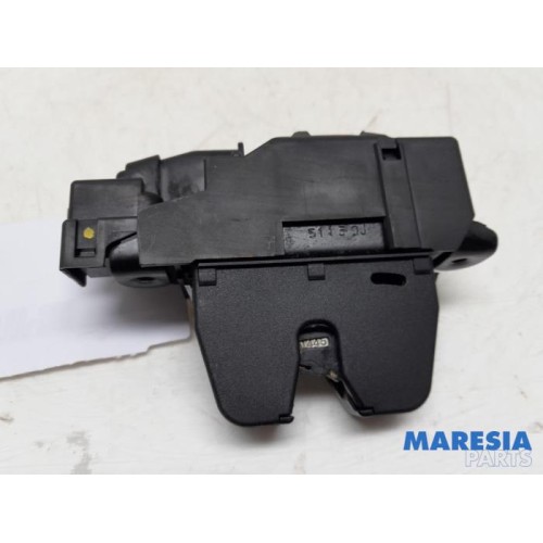Citroen - C4 Cactus - Tailgate lock mechanism