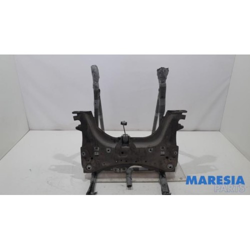 Renault - Clio - Subframe