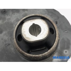 Renault - Megane - Front lower wishbone, right