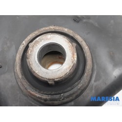 Renault - Megane - Front lower wishbone, right