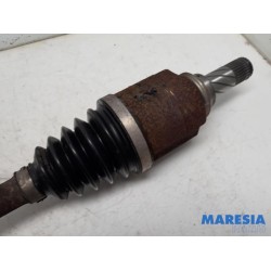 Renault - Megane - Front drive shaft, left