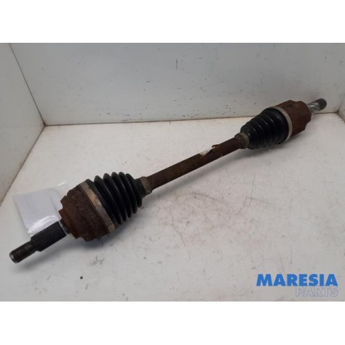Renault - Megane - Aandrijfas links-voor