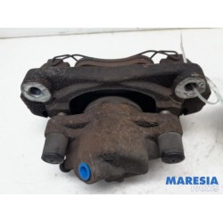 Renault - Megane - Front brake calliper, right