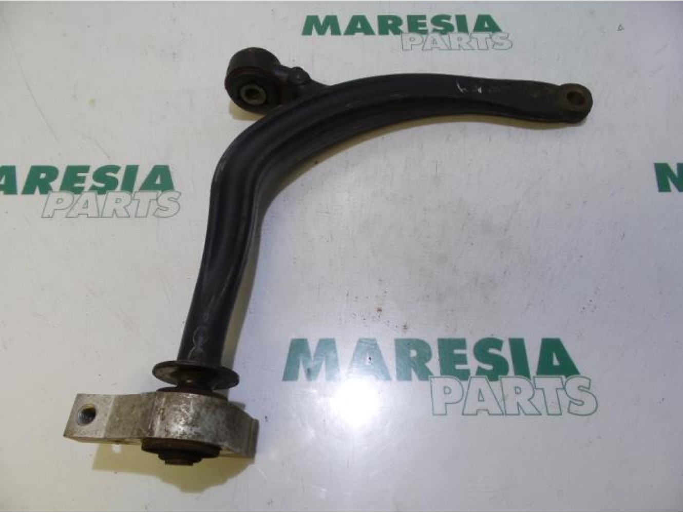 Citroen - C5 - Front lower wishbone, right