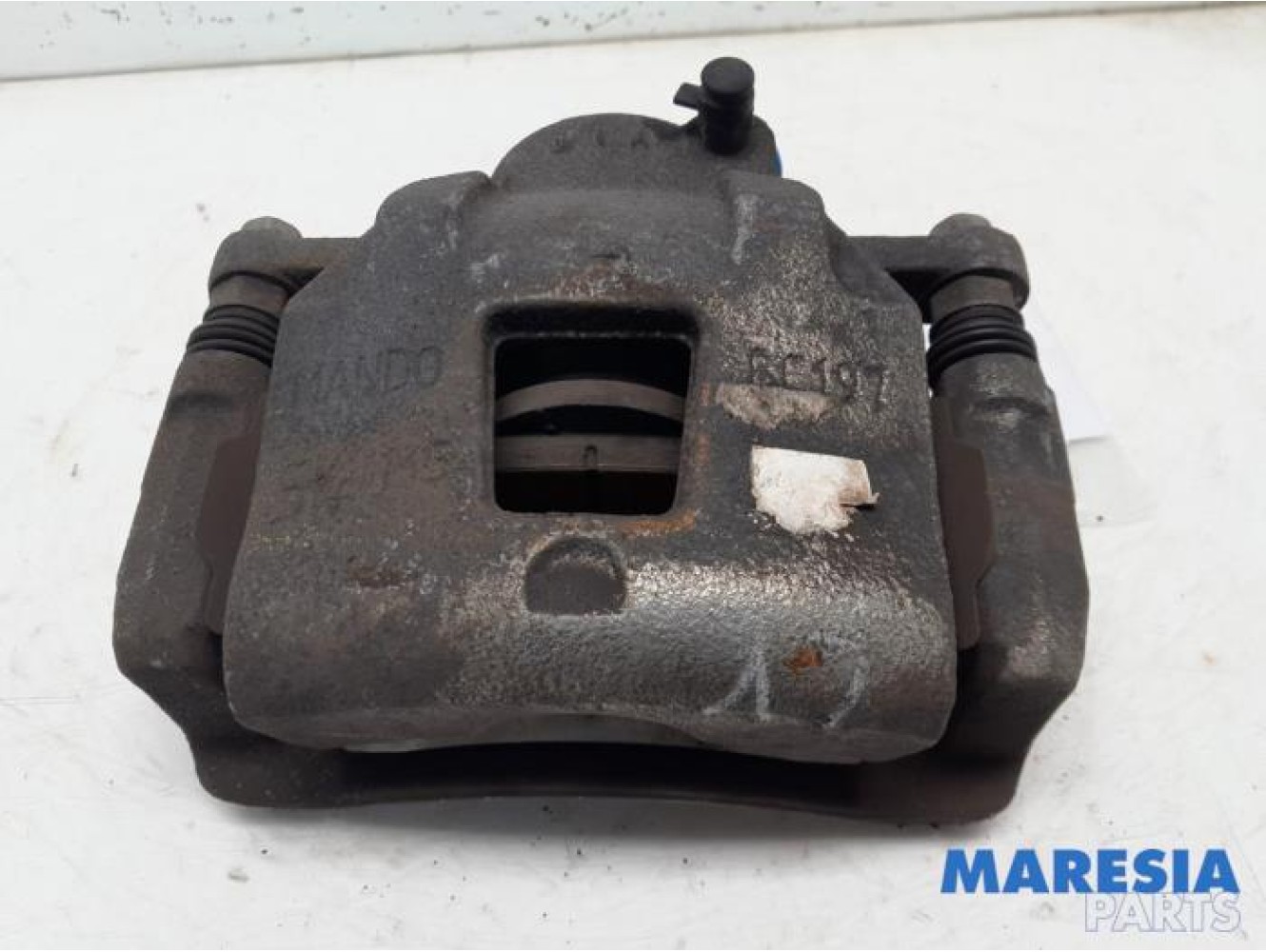 Citroen - C4 Cactus - Front brake calliper, left