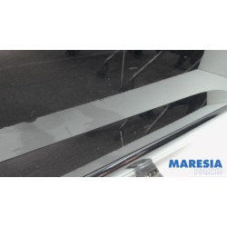 Peugeot - 5008 - Front door 4-door, right