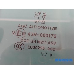 Peugeot - 5008 - Portierruit 4Deurs rechts-achter