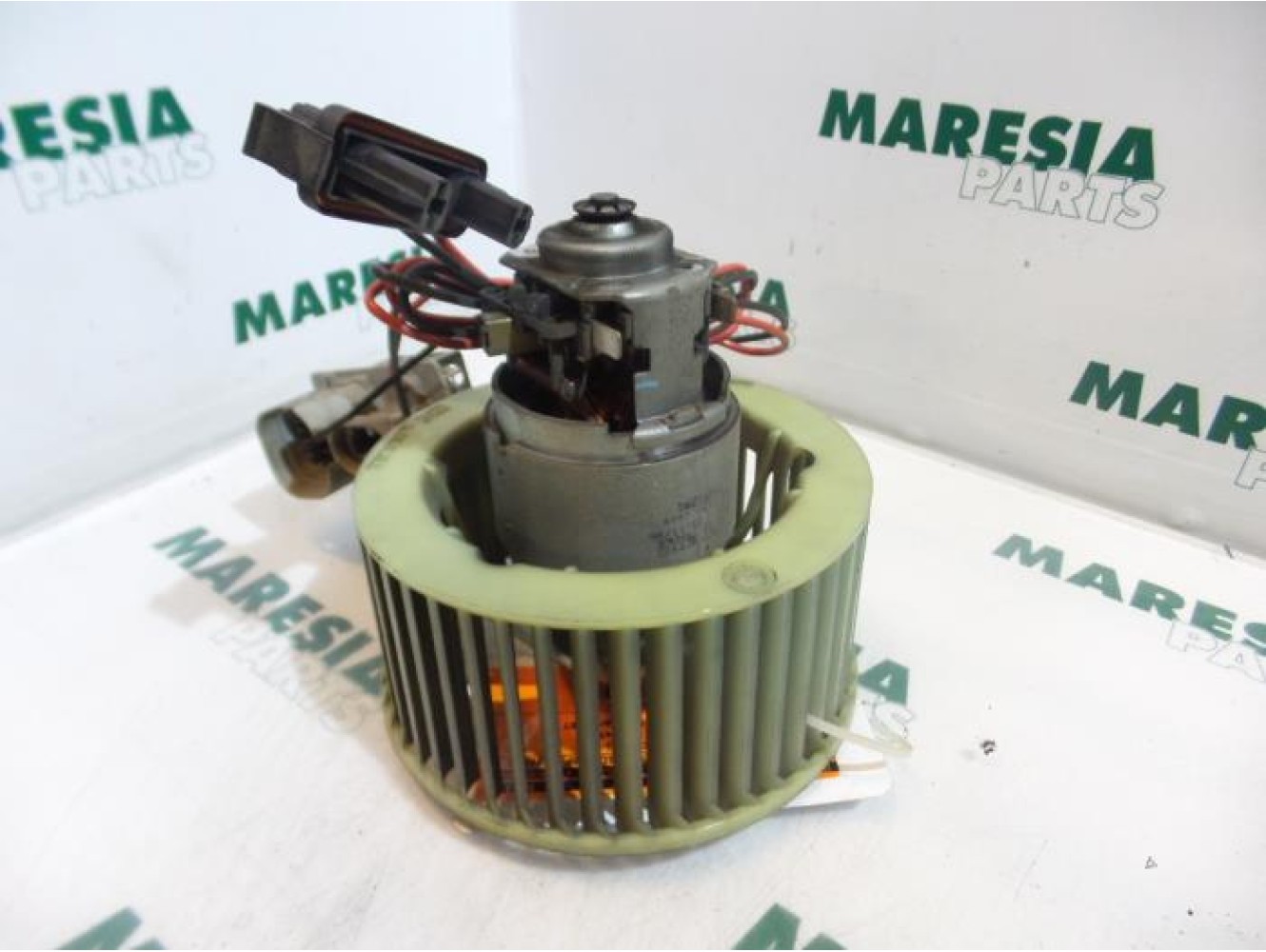 Renault - Megane - Heating and ventilation fan motor