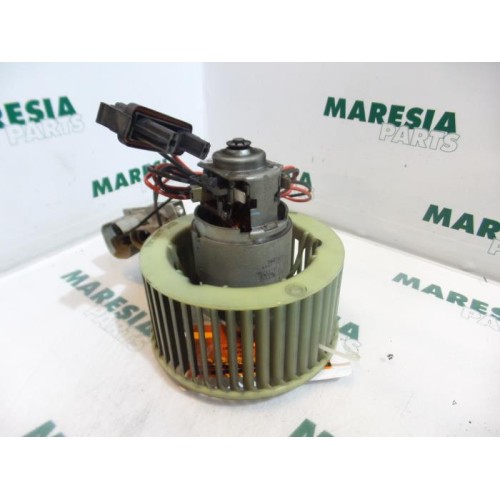 Renault - Megane - Heating and ventilation fan motor