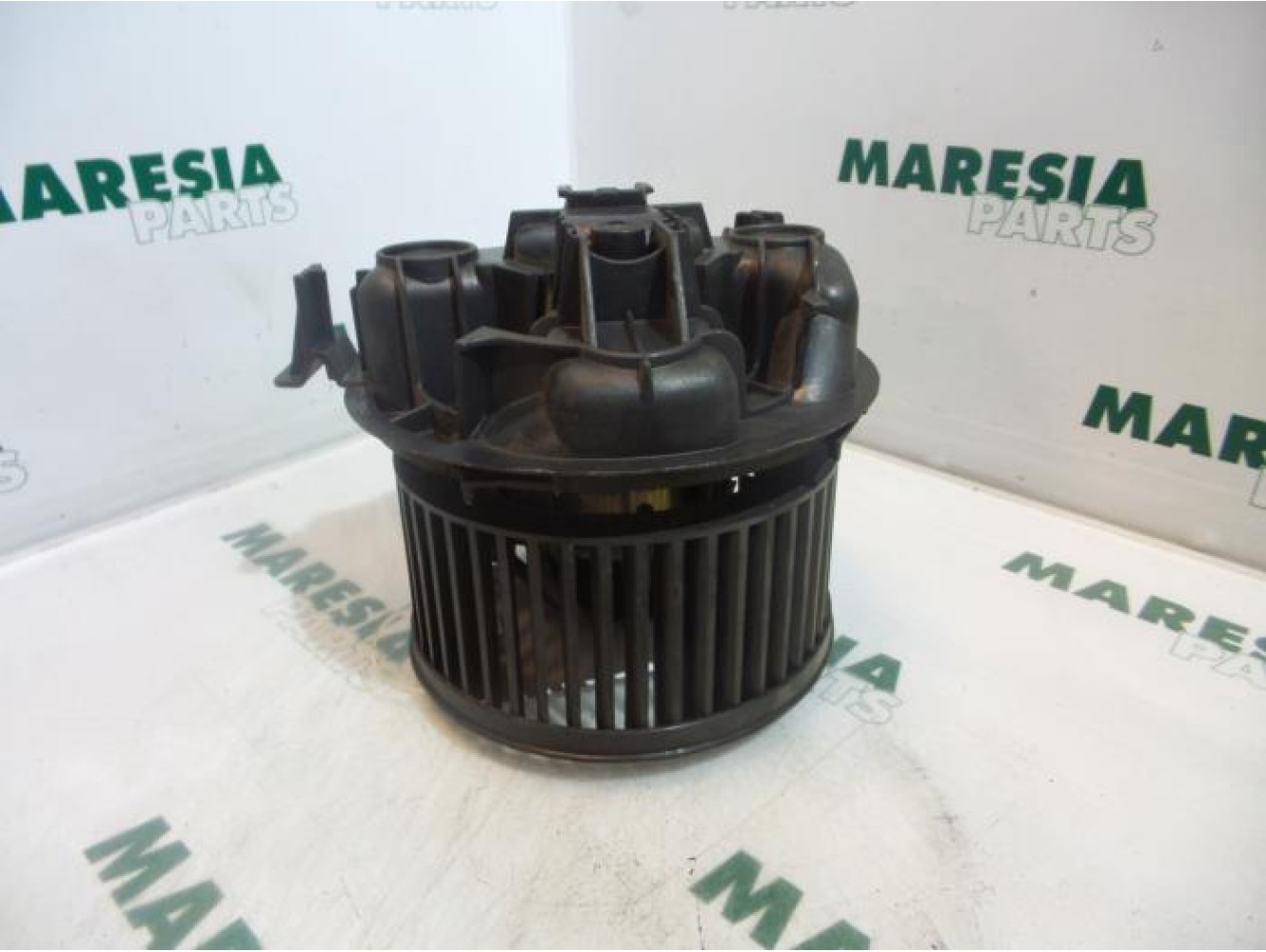 Renault - Megane - Heating and ventilation fan motor