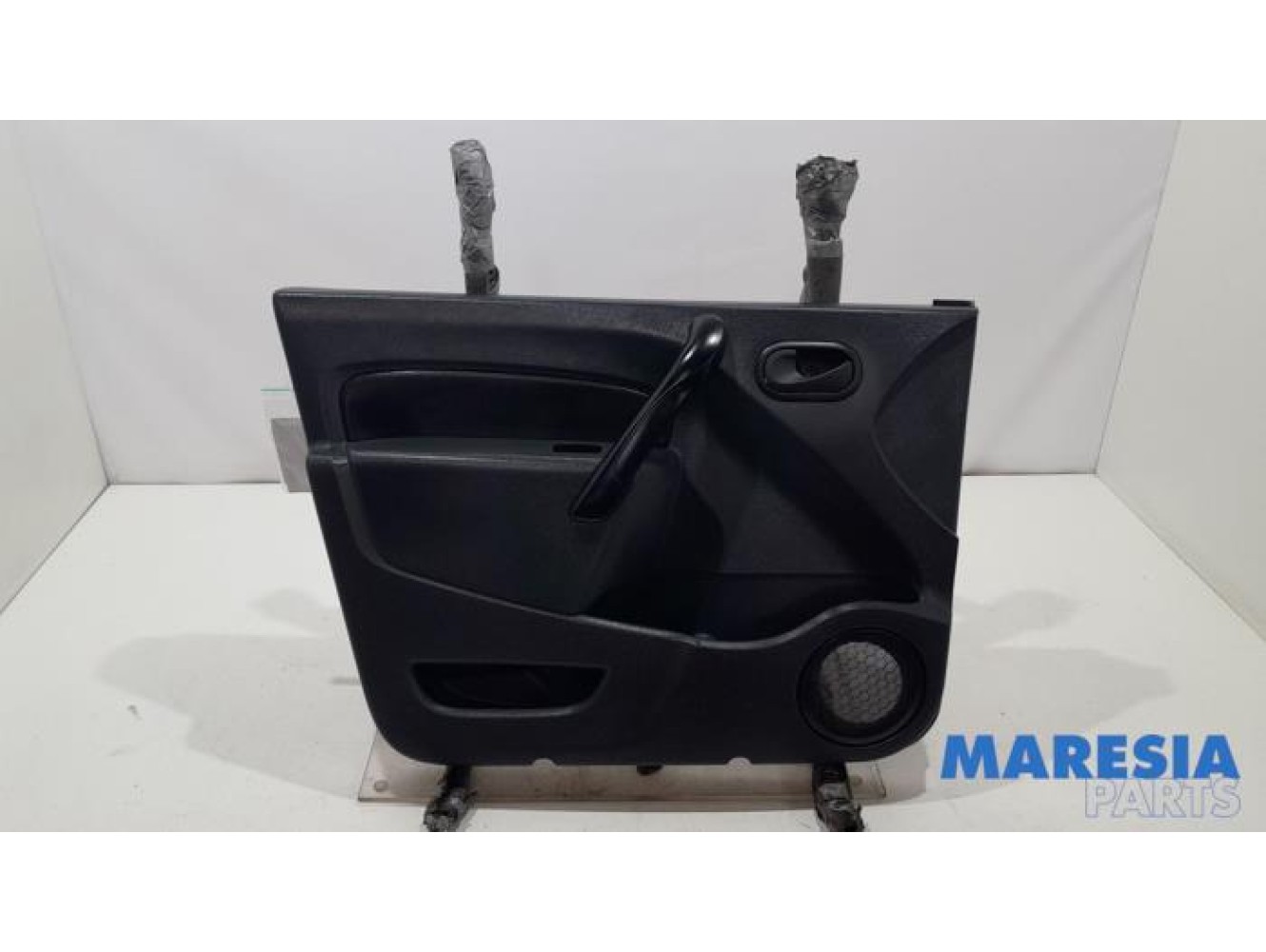 Renault - Kangoo - Door trim 2-door, left