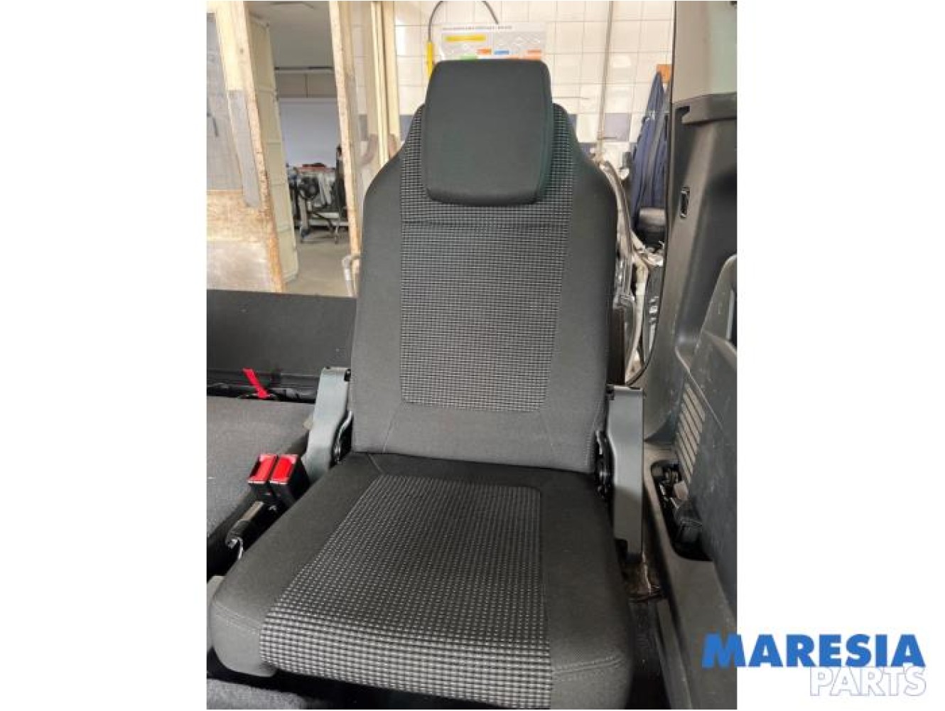 Peugeot - 5008 - Stoel achter