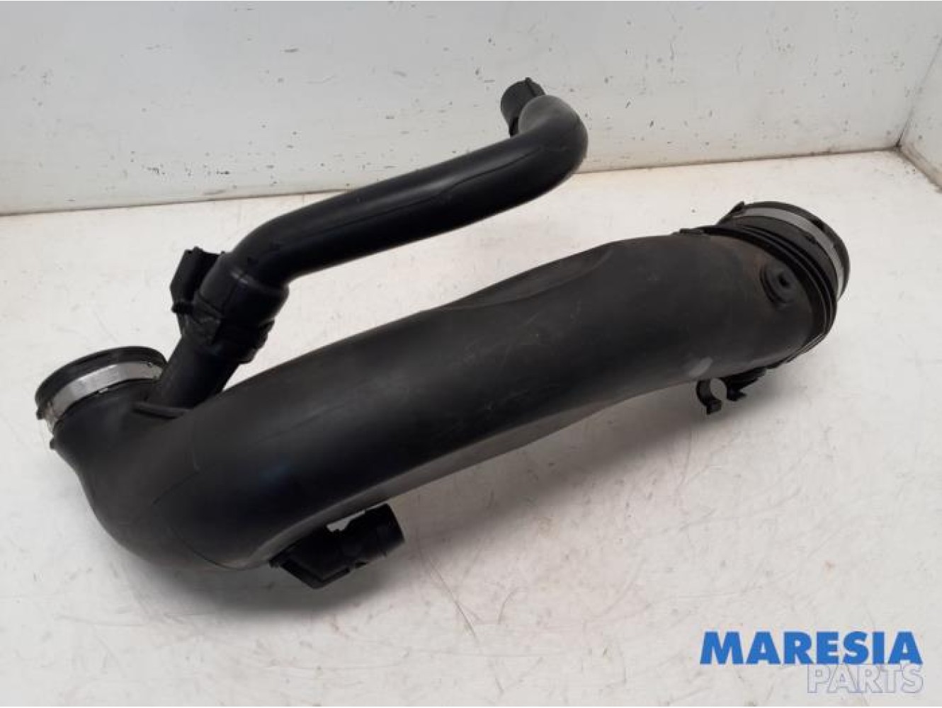 Peugeot - 5008 - Air intake hose