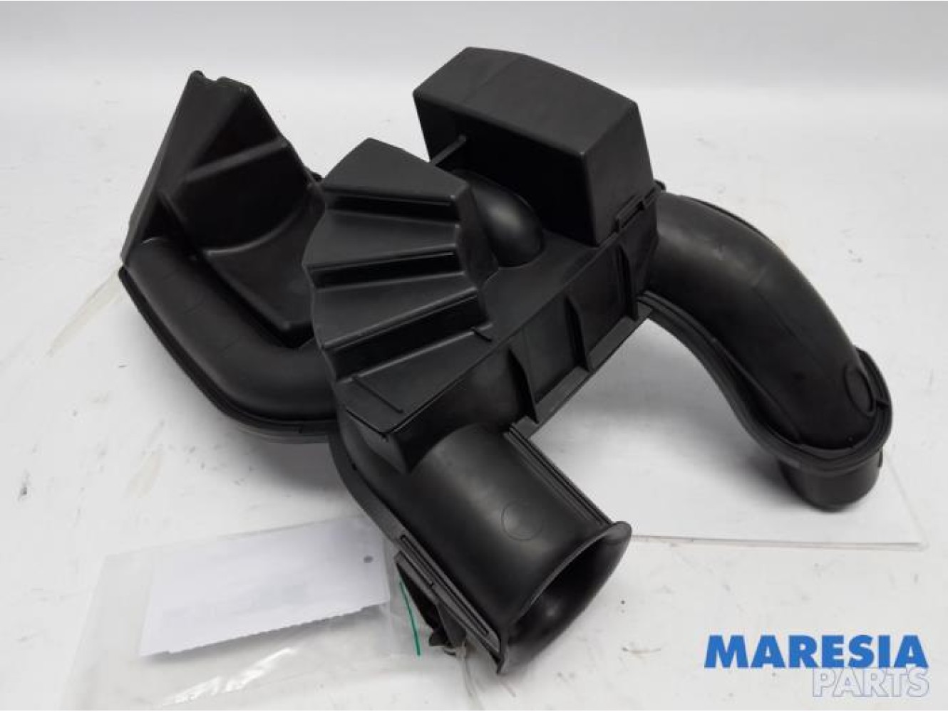 Renault - Megane - Air intake hose