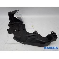 Renault - Megane - Scheinwerferrahmen links