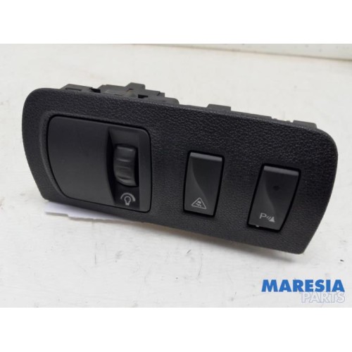 Renault - Megane - Switch (miscellaneous)