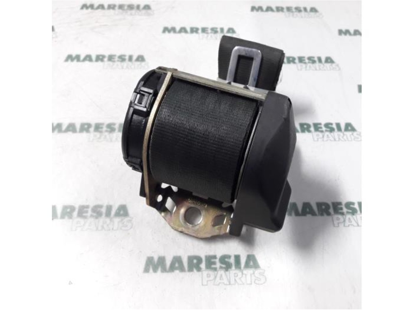 Fiat - Coupe - Rear seatbelt, right