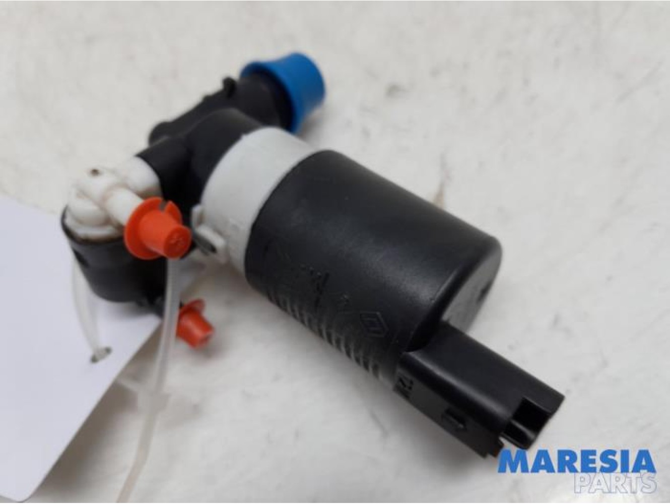 Renault - Megane - Front windscreen washer jet