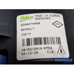 Renault - Megane - Nebelscheinwerfer rechts vorne