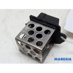 Renault - Megane - Cooling fan resistor