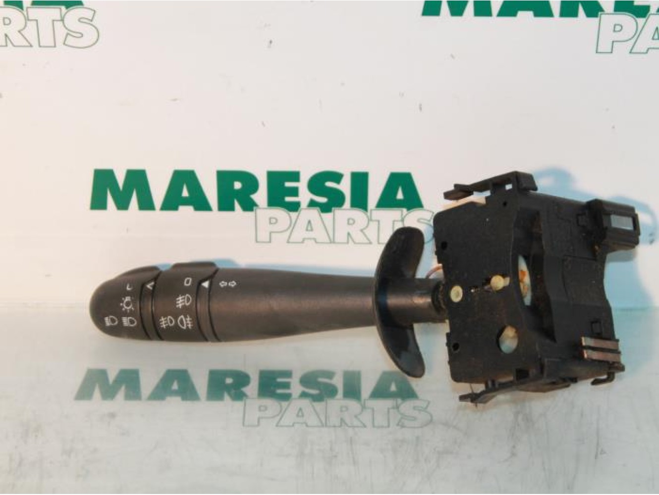 Renault - Laguna - Indicator switch