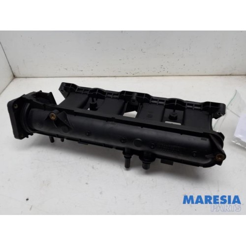 Renault - Clio - Intake manifold