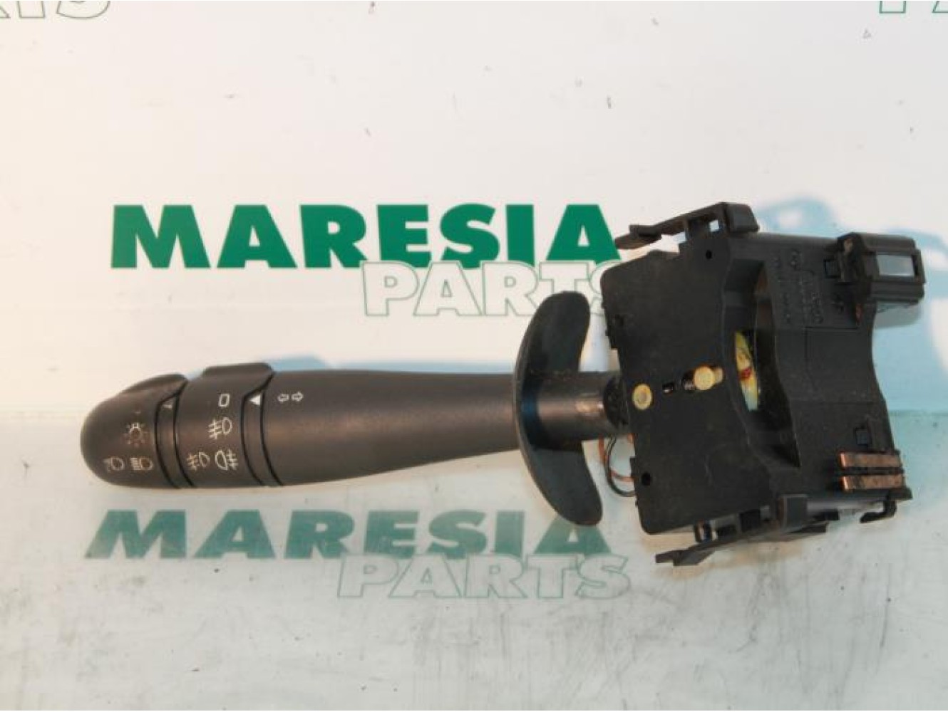 Renault - Laguna - Indicator switch