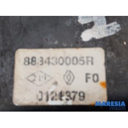Renault - Megane - Rear seatbelt buckle, left
