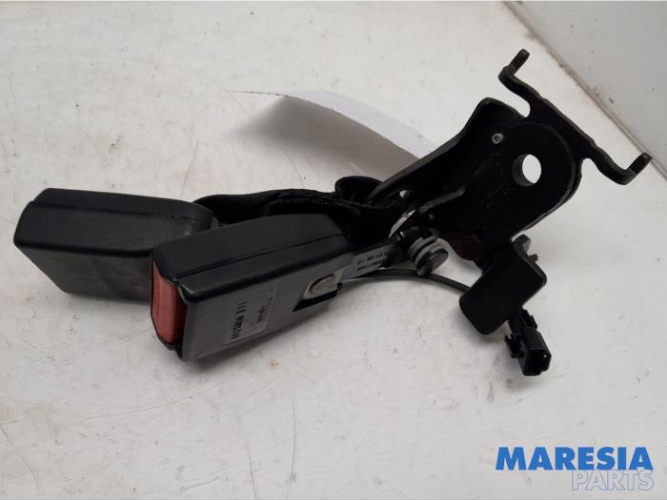 Renault - Megane - Rear seatbelt buckle, left