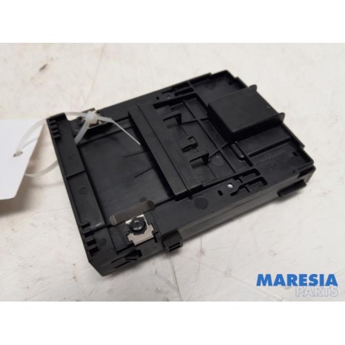 Renault - Megane - Card reader (lock)