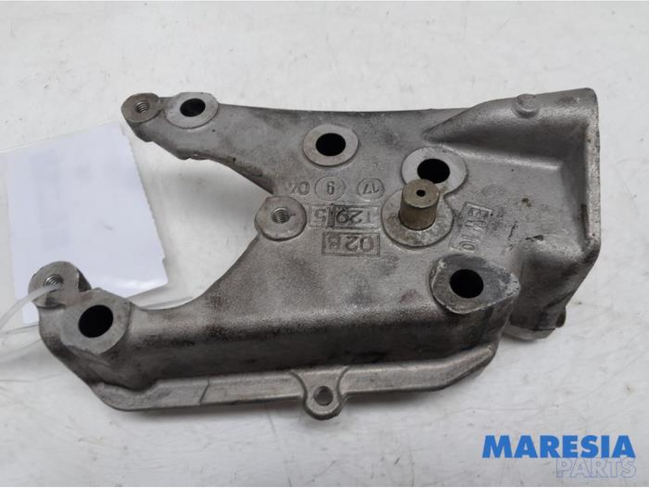 Peugeot - 307 - Engine mount